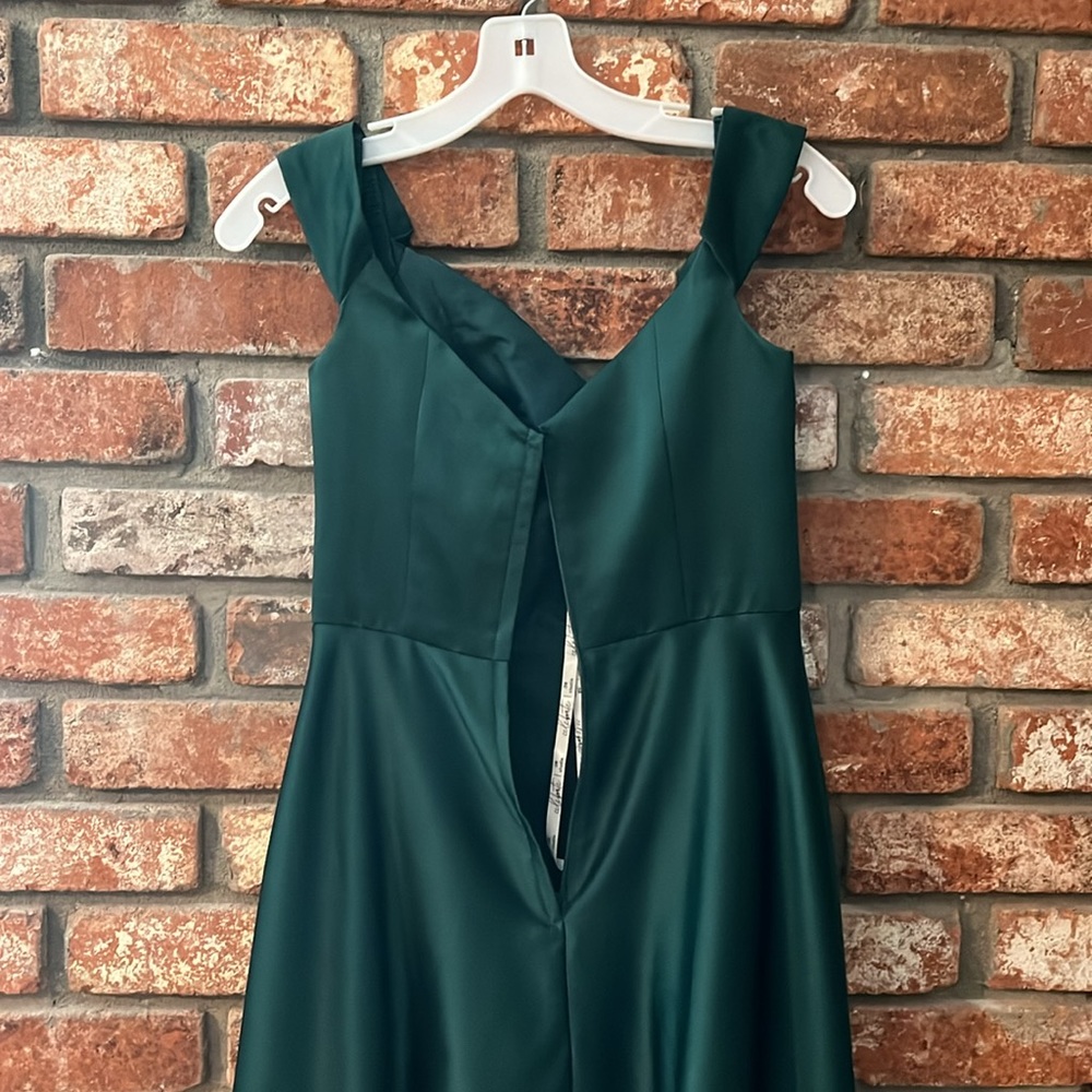 Prom dress - Picture 3 of 3